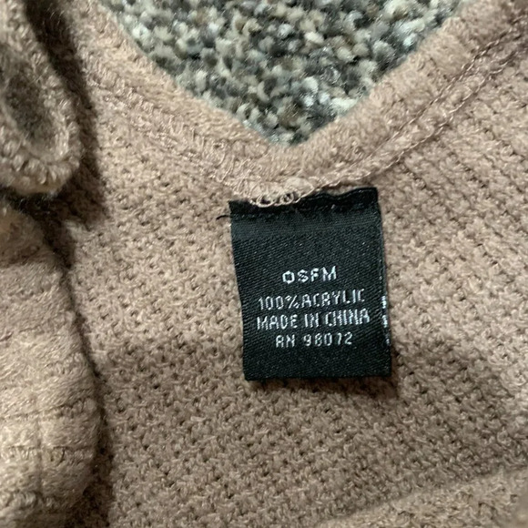 Khaki Sweater Shawl - OSFM - Picture 2 of 2